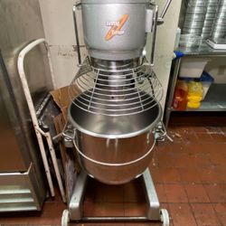 Sinmag Europe | Commercial Pizza Dough Mixer 60qt | 380V / 3 Phases
