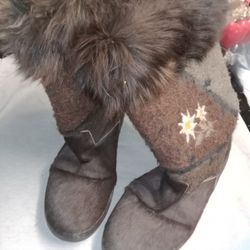 Vintage Ladies Fur Boots Italian