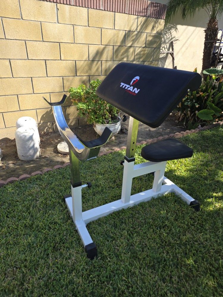 Preacher Curl Station Bicep Machine Titan Fitness Gym Bench