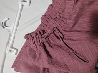 Dusty Rose Mini Skirt ( size sm). PICK ⛏️ UP ONLY