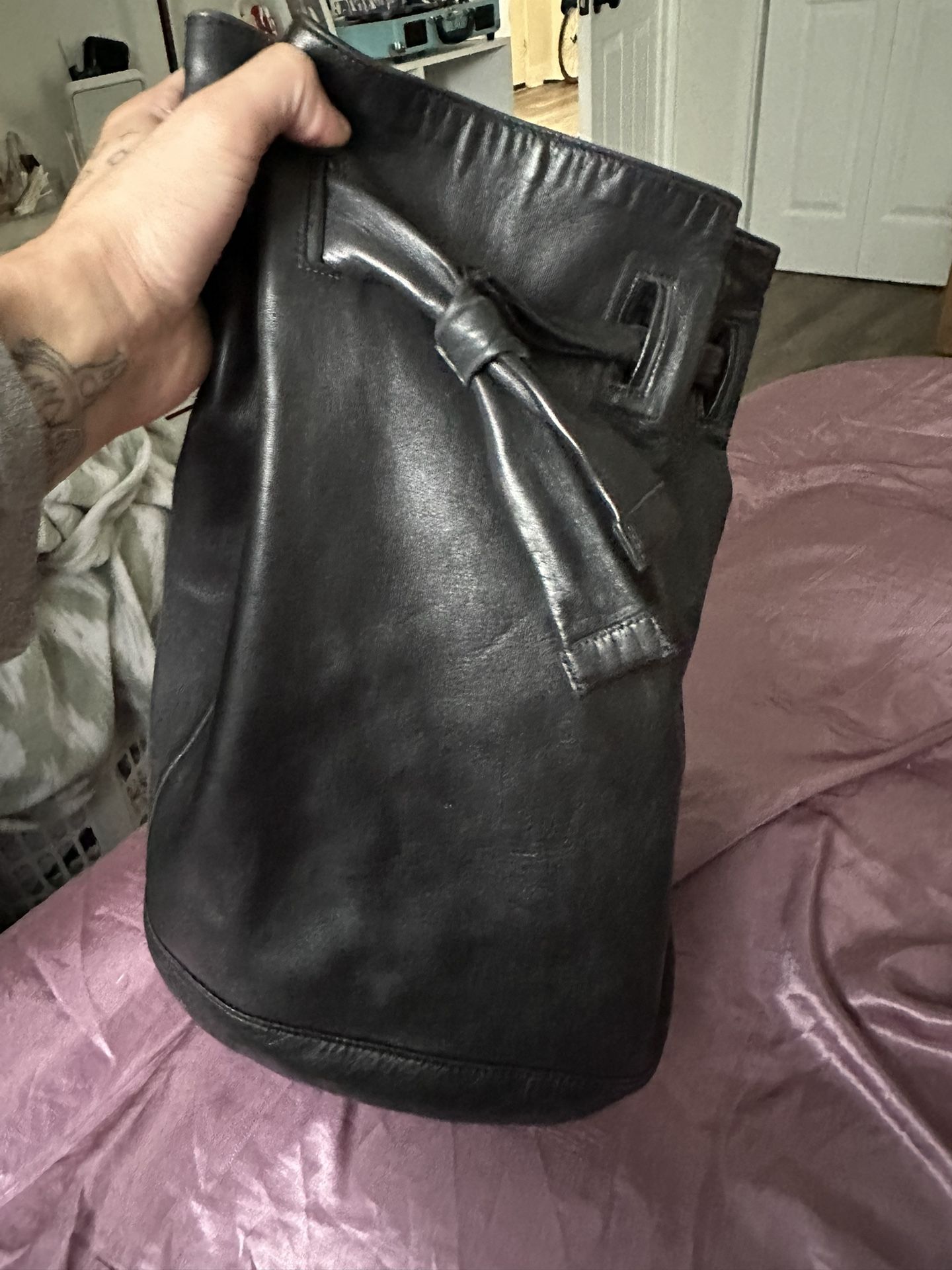 Gucci Sling Leather Bag