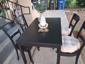 BLACK DINING ROOM SET