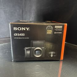 Sony a6400 Mirrorless Camera with 16-50mm Lens