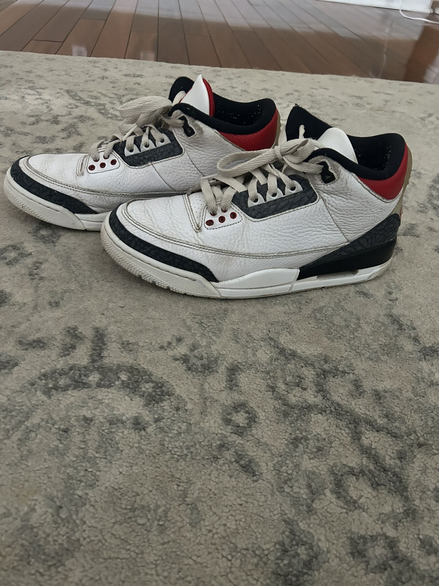 Jordan 3s