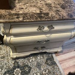 1 Dresser 2 Night Stands 