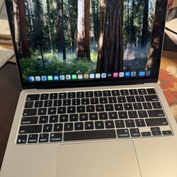 MacBook Air M4 “13 16GB Ram 256GB SSD
