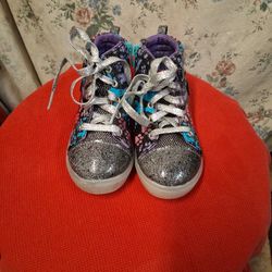 Kids Size 9 Light  Up Shoes