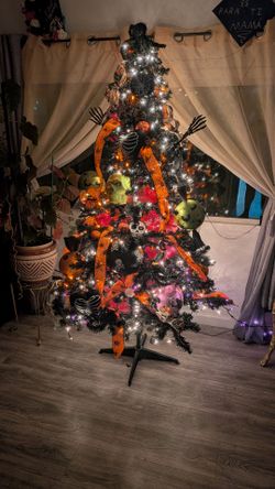 Halloween tree