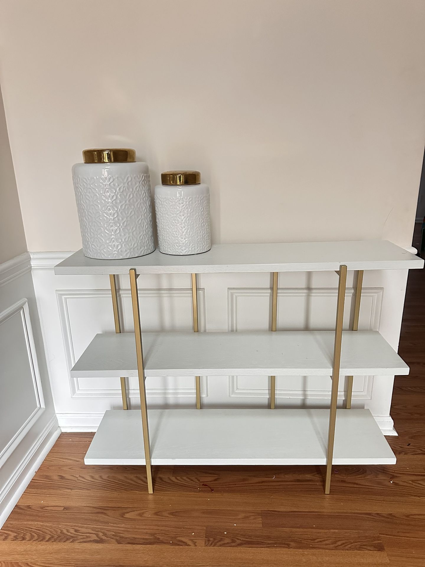 Contemporary 3 - Tier Bookshelf