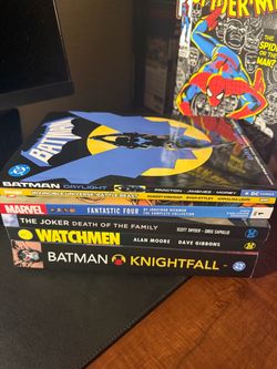 Comic book lot
