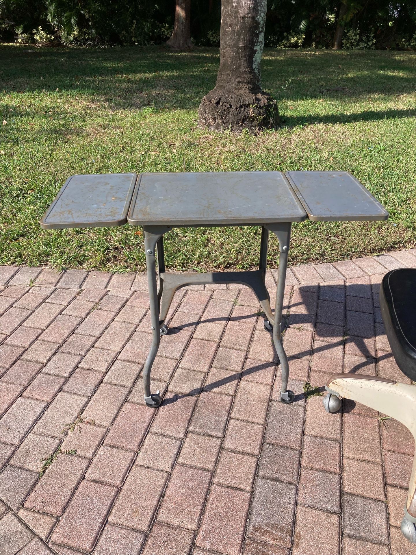 Vintage Mid Century Typewriter Cart / Desk With Extended Side Leafs