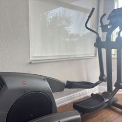 Life fitness  Elliptcal