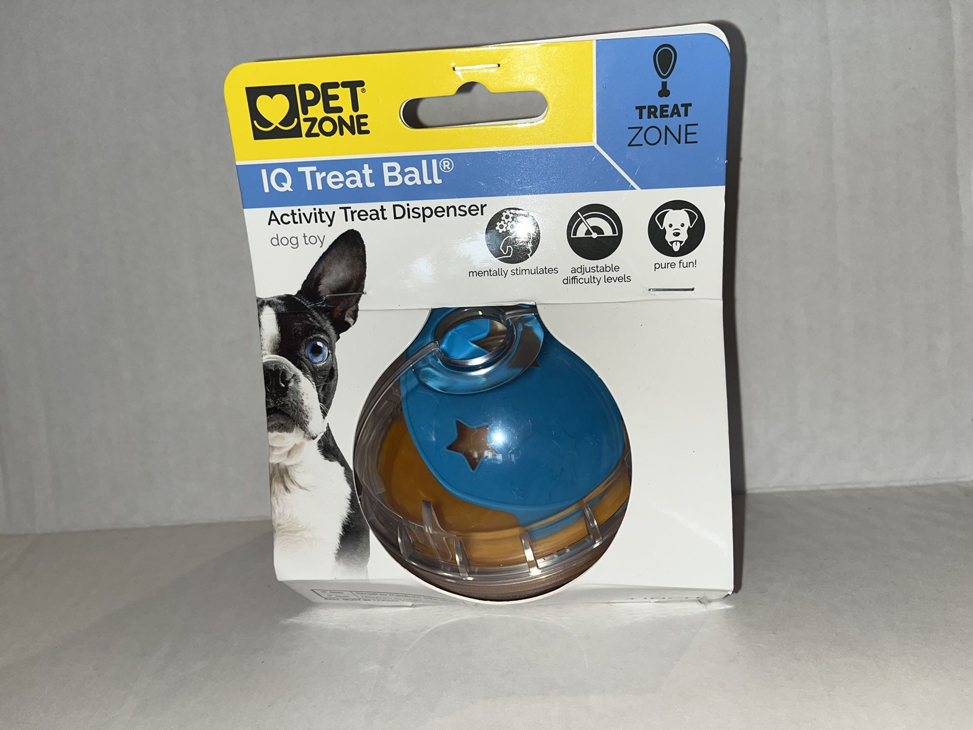 Pet zone IQ TreatBall Activity Treat Dispenser Dog Toy 4 In for Sale in New  Brunswick, NJ - OfferUp