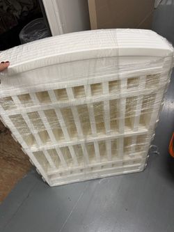 Large White Plastic Dog Playpen / Pet Enclosure – Foldable