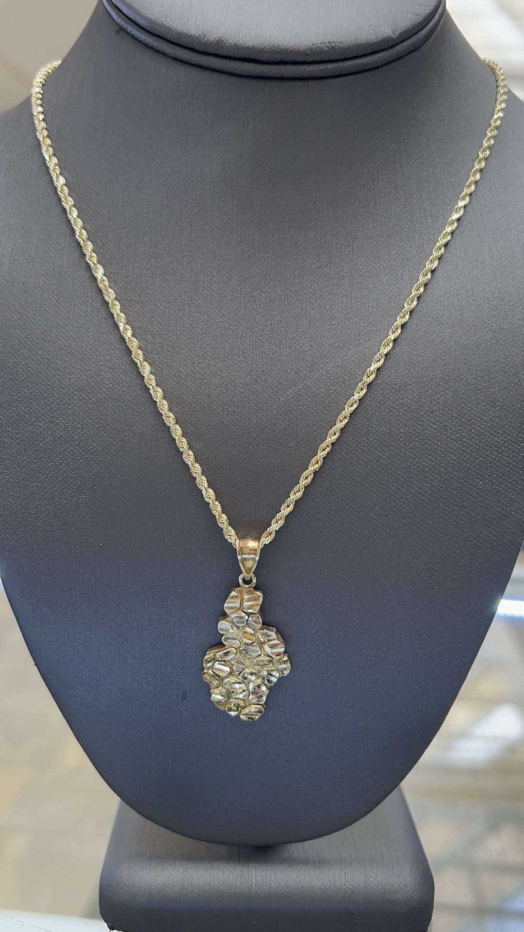 Nugget Pendant With Rope Chain 10kt Gold