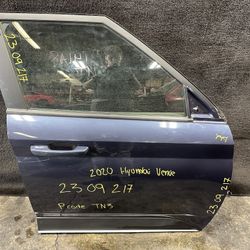 20-23 Hyundai Venue Right Front Electric Door Assembly 