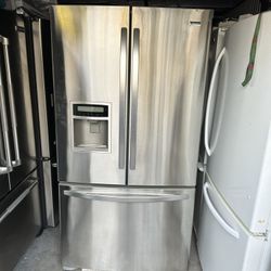 Kenmore Refrigerator Good Condition Everything Works Fine 