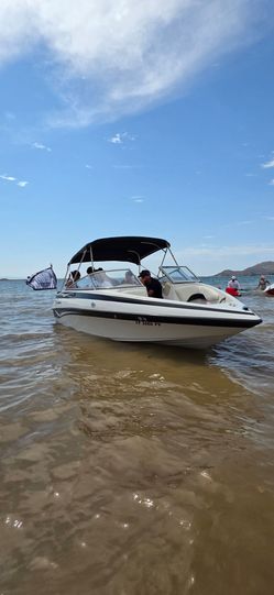 2002 crownline boat