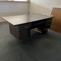Office Desks