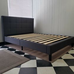 Queen size bed frame - can DELIVER almost anywhere for $20 extra - gently used and in very good condition 😍