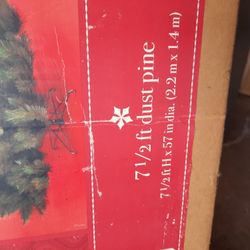 7.5 Foot Christmas Tree