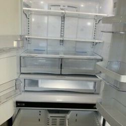 LG Freezer Is Available Here With Low Price $800