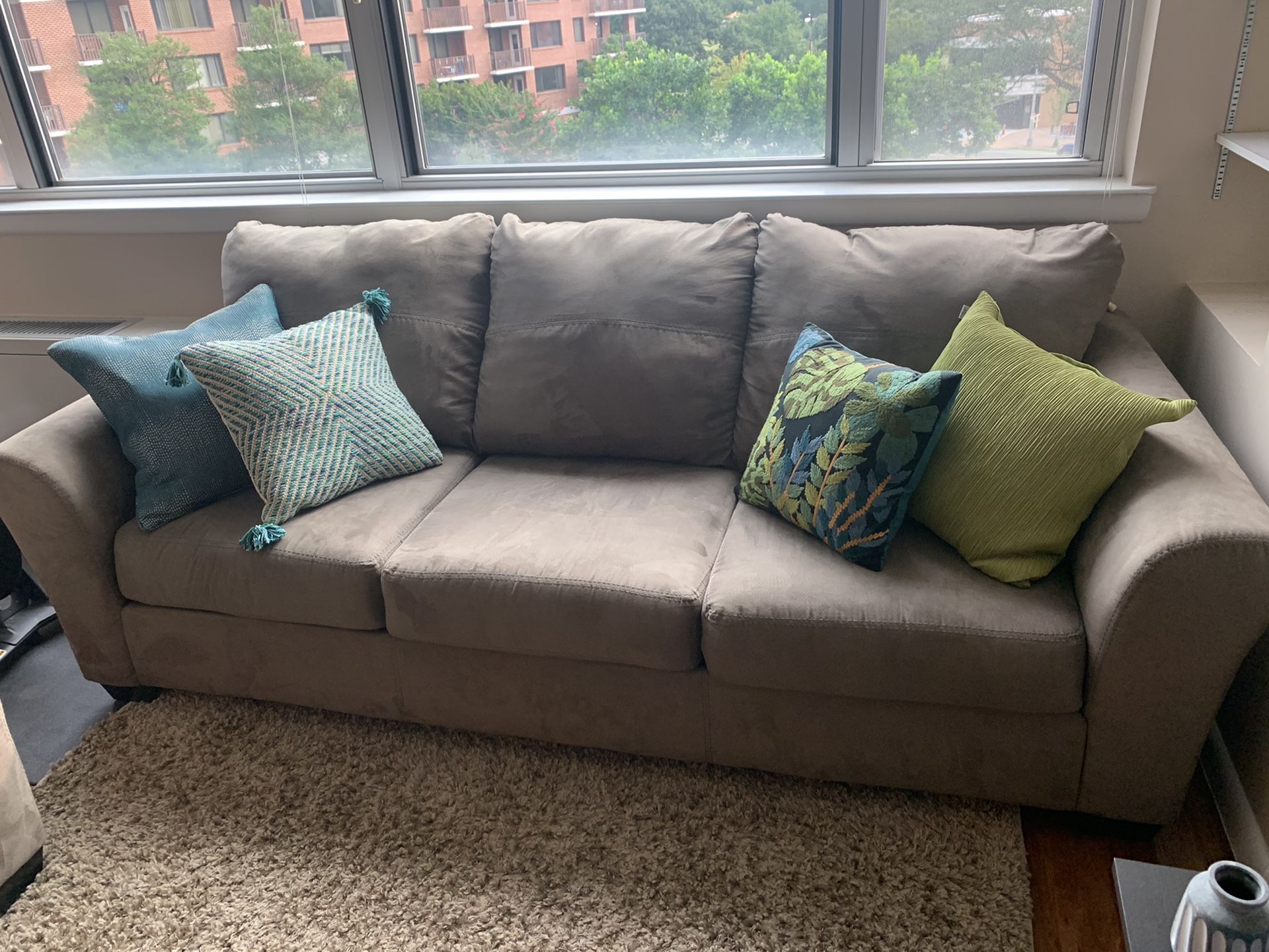 Matching Couch and Loveseat!