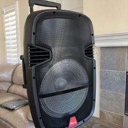 Rechargeable Speaker With 3000 Watts & Mic 