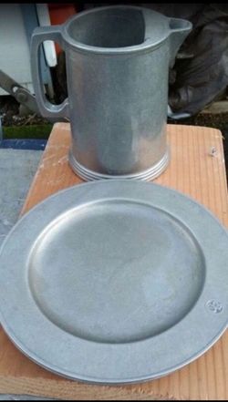 A antique camping set
