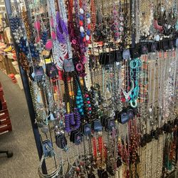 Necklace earrings Affordable jewelry Fashion jewelry Luxury jewelry Gift jewelry Bracelet Ring