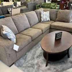 Brand New Ashley Couch Dalhart Sectional 