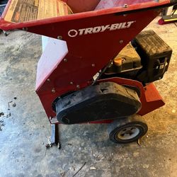 Troy-Bilt Chipper/Shredder with Auto Start