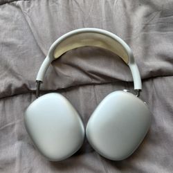 Apple AirPods Max – Silver (1st Gen) • Noise-Cancelling • Great Sound