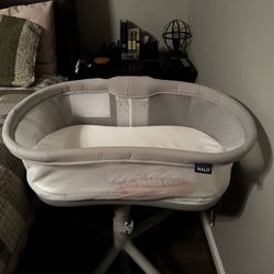 HALO BassiNest Swivel Sleeper 3.0