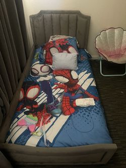 Two Twin Size Toddler Bed Frame And Mattress