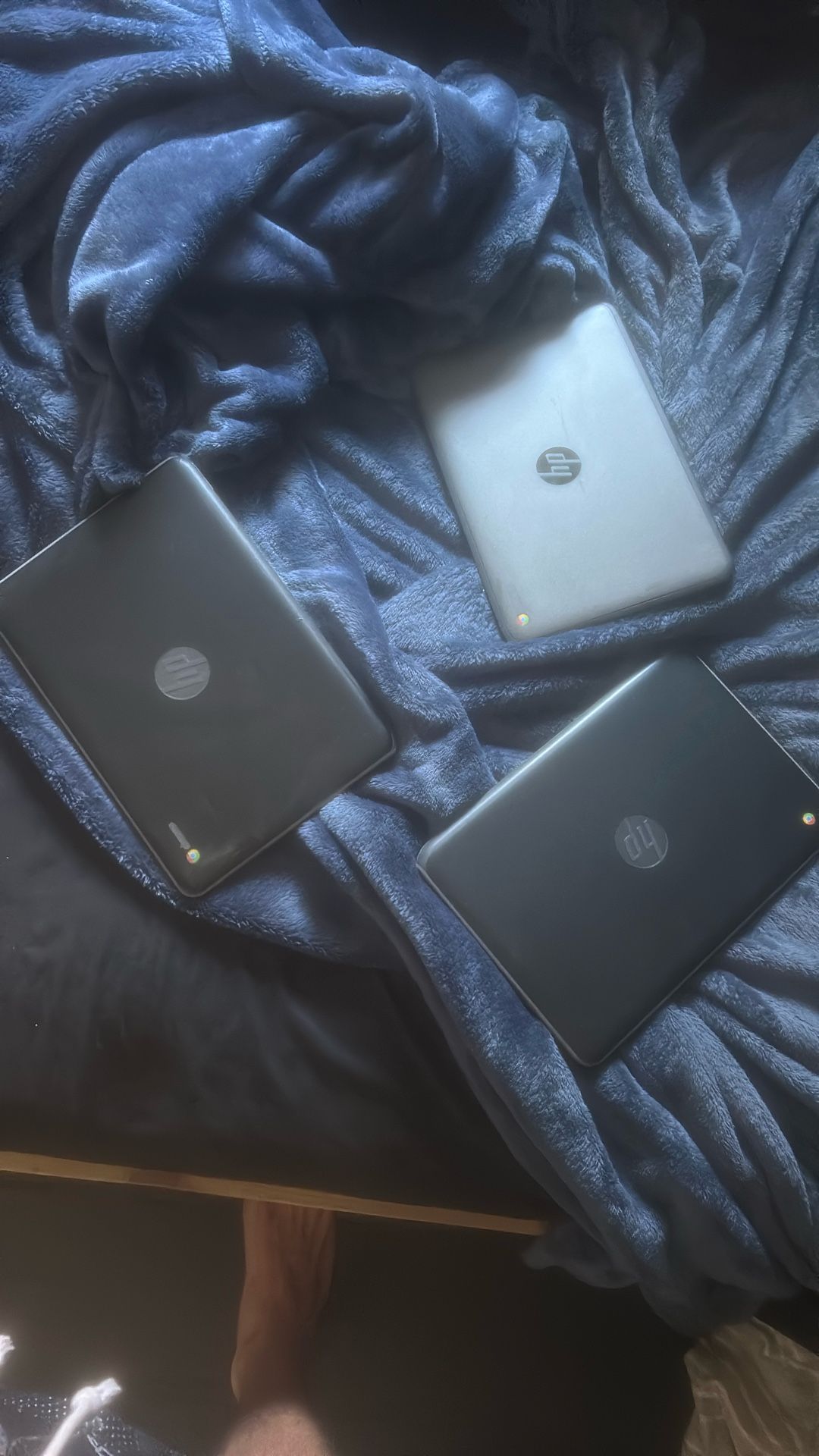 Three : Chrome Book 11 G4
