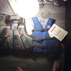 Brand New Fluid Aquatics,And A Onyx Life Jackets