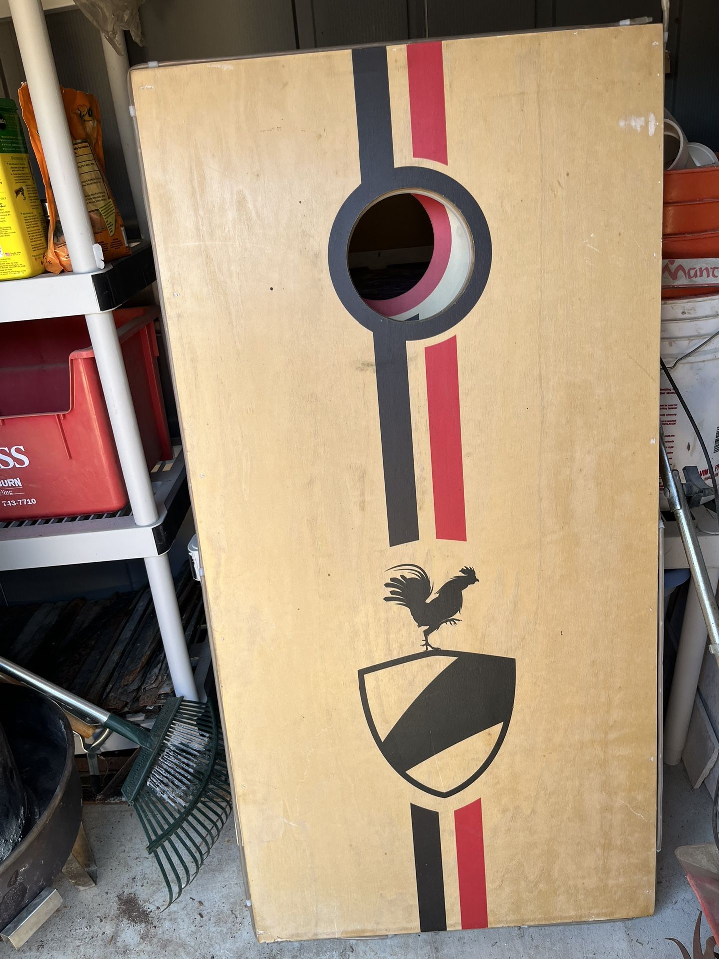 Preowned Cornhole Game with 8 Bags
