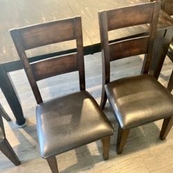 BIG WOOD TABLE 4 Chairs