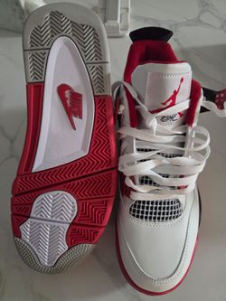 Air Jordan 4 Retro