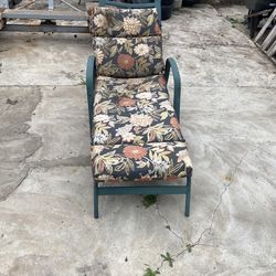 Reclining chair