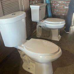 2 Toilets 🚽 