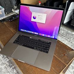 MacBook Pro 15” (2016) – i7 / 16GB RAM / 256GB SSD – Excellent Condition