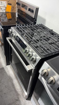Hisense single oven gas range