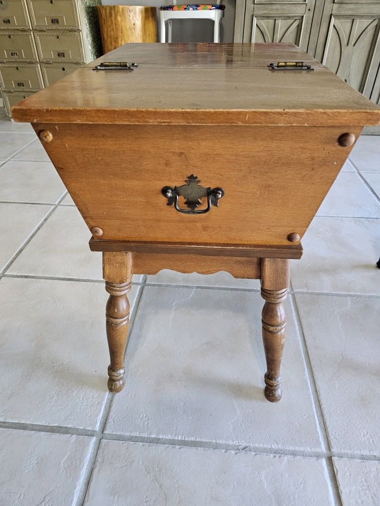 Sewing Box End Table Side Table Dough Box