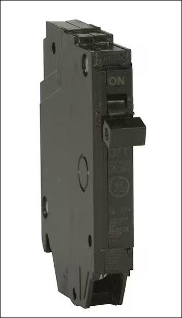 TWO GE Q-Line 15-amp & TWO 20-amp 1/2 in Single Pole Breakers