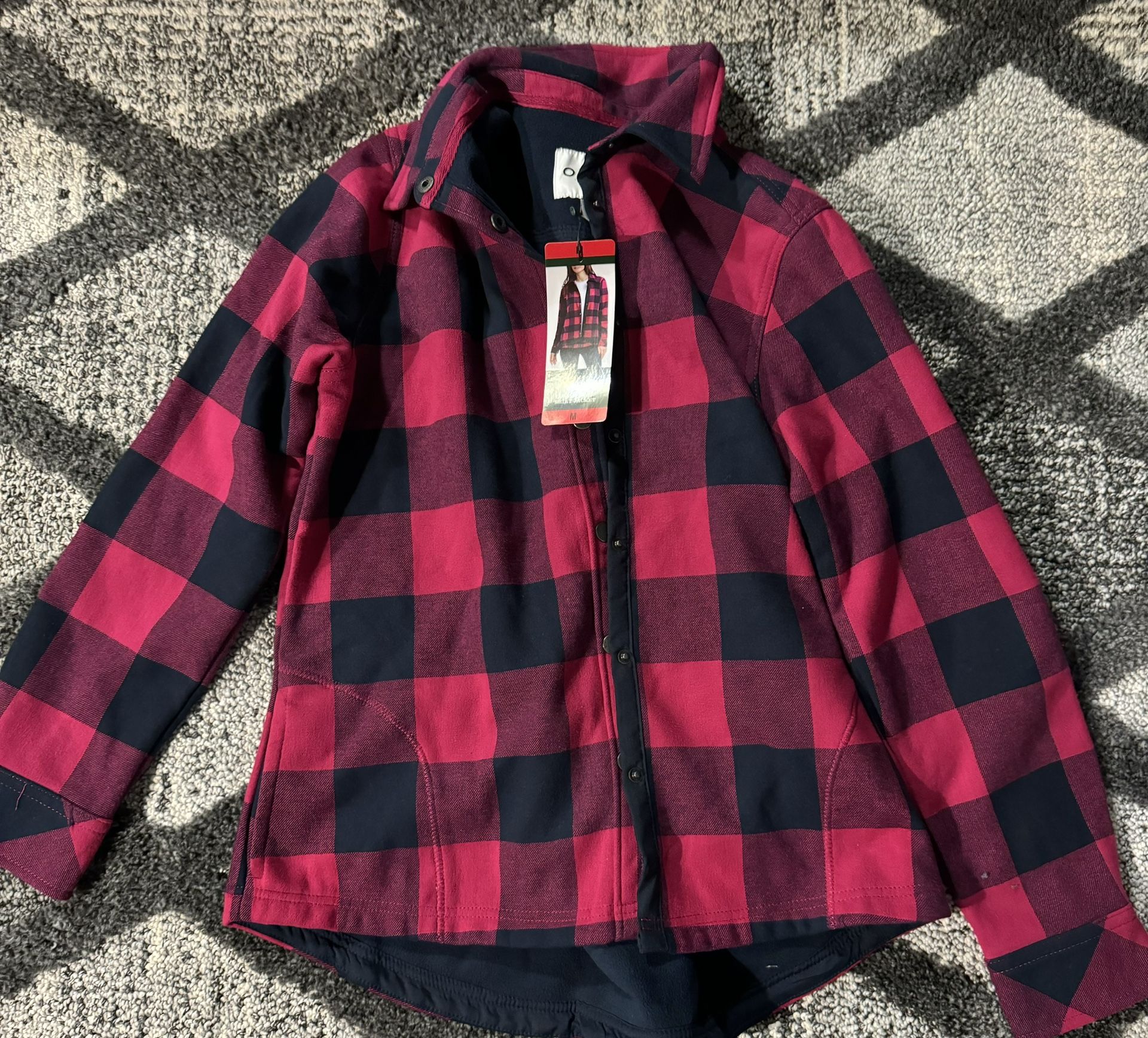 New Women’s Shirt Jacket Medium