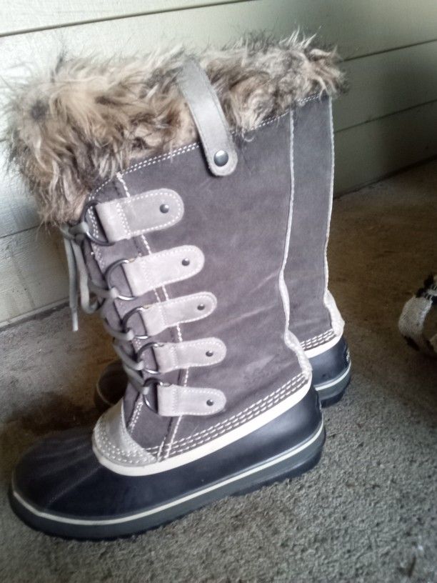Women's Sorel Boots With Fur Size 9