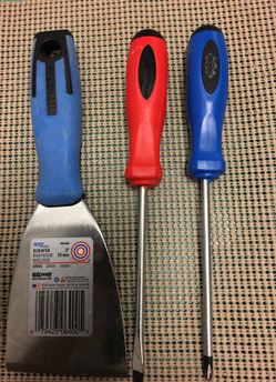 Tools, screwdrivers: Flathead and Phillips, scraper