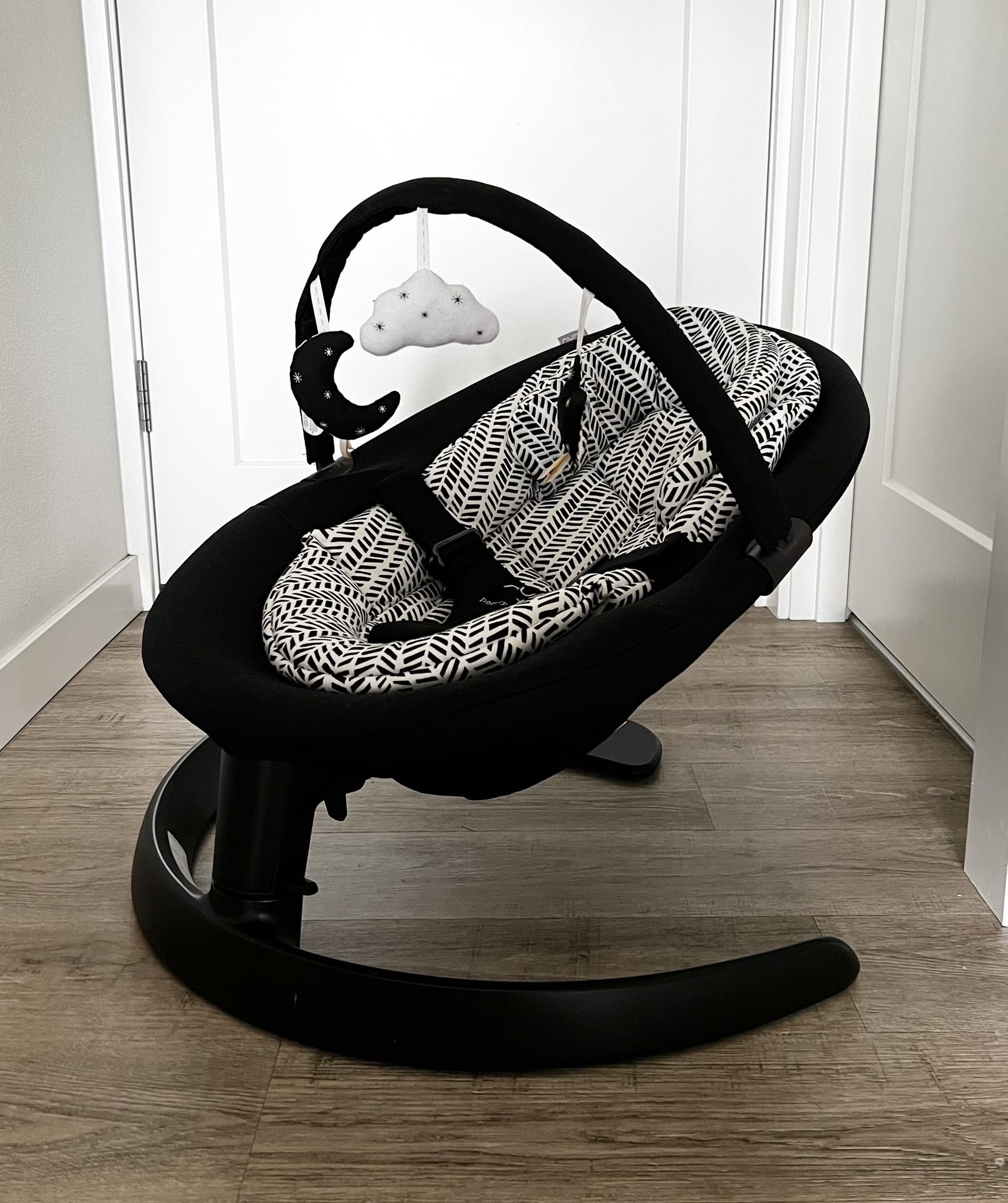 Nuna LEAF™ grow Baby Seat